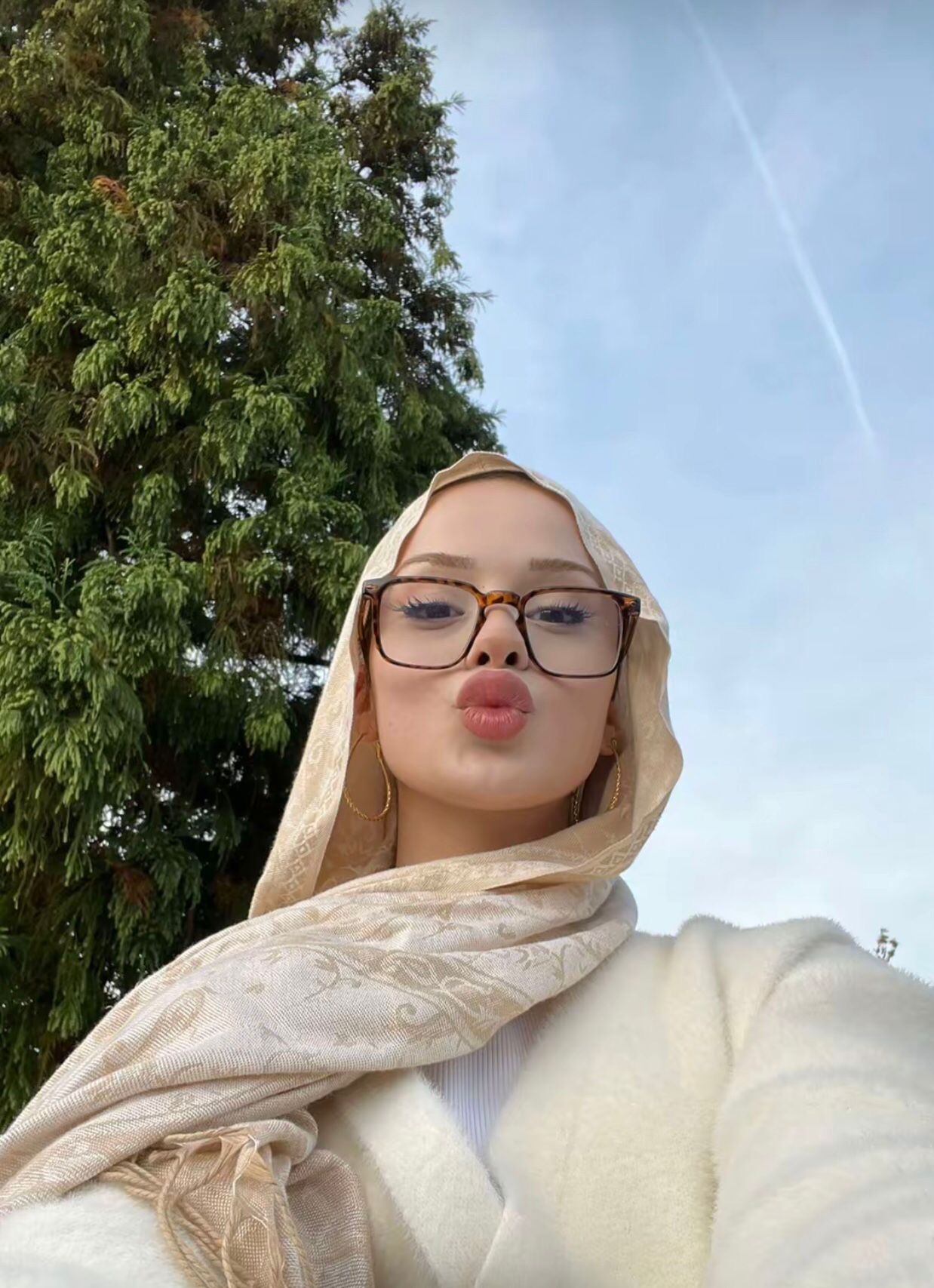Vatan Düşünceli Bayan Escort Bayan Engin