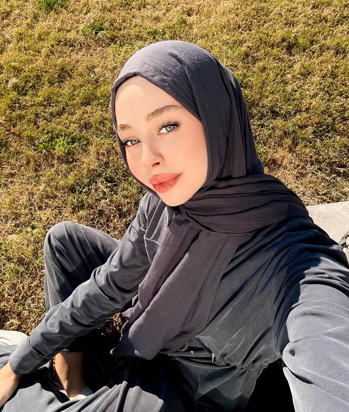 Oluklu Popüler Bayan Escort Berrak