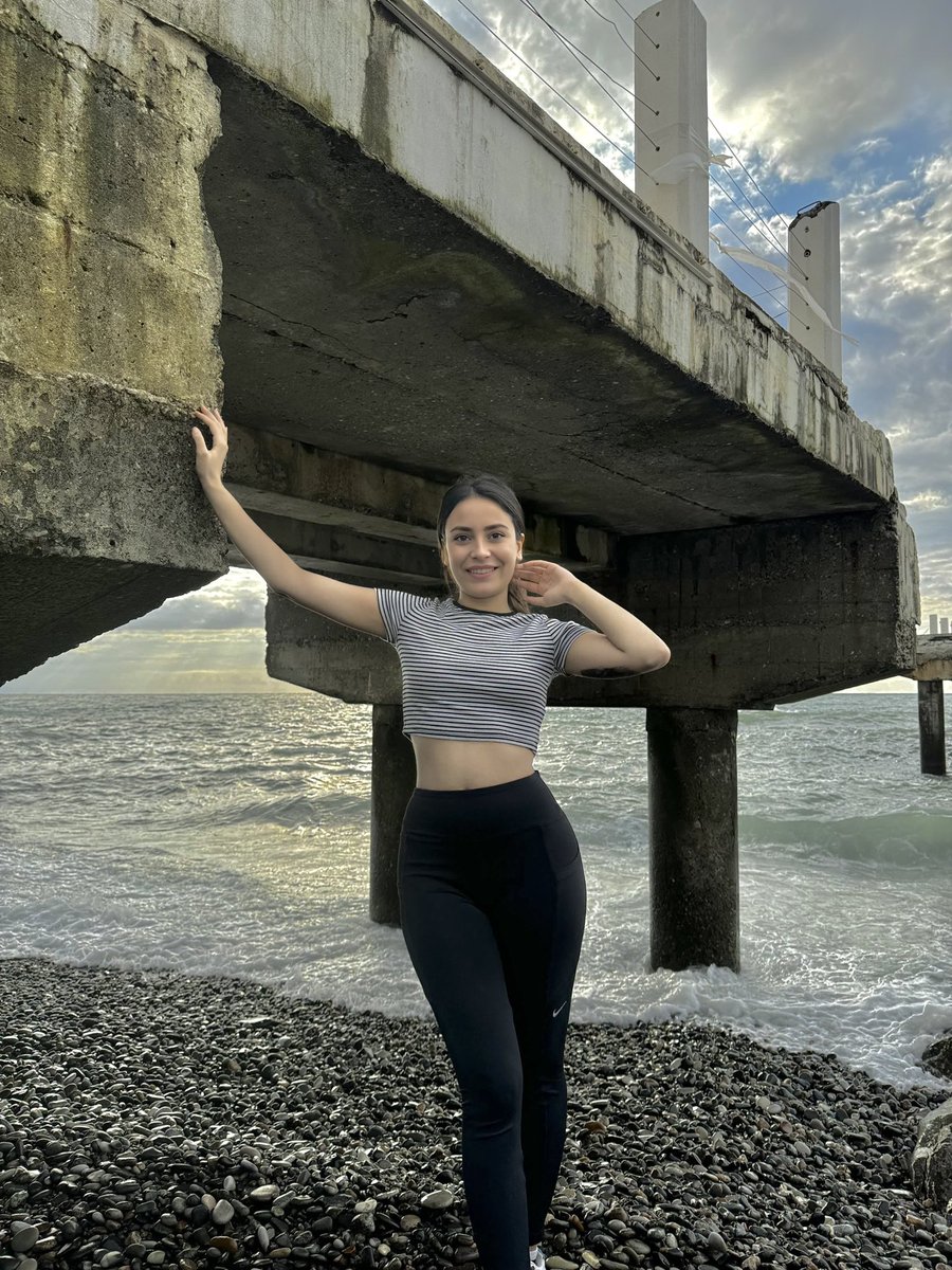 Kışla İşini İyi Yapan Escort Selin