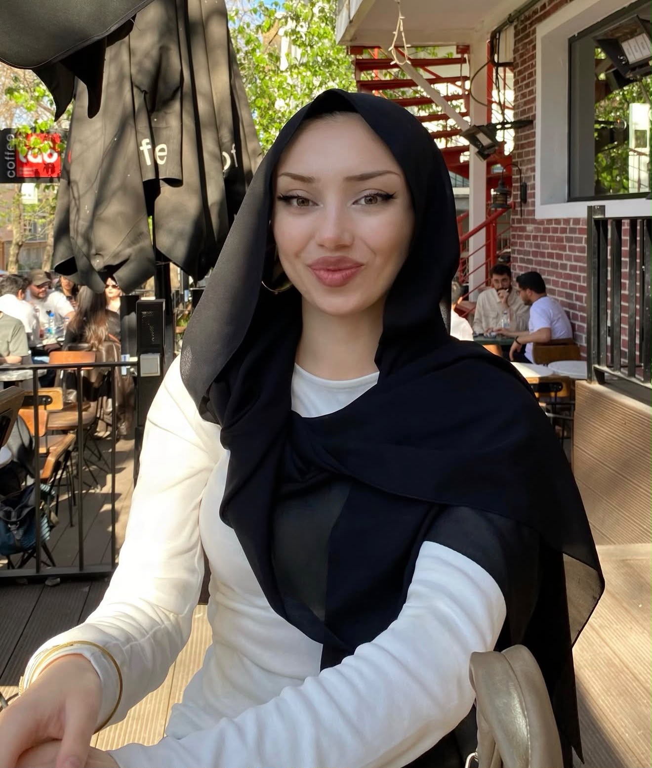 Ulaşlı Güzel Güzel Bir Kadın Escort Bayan Bahar